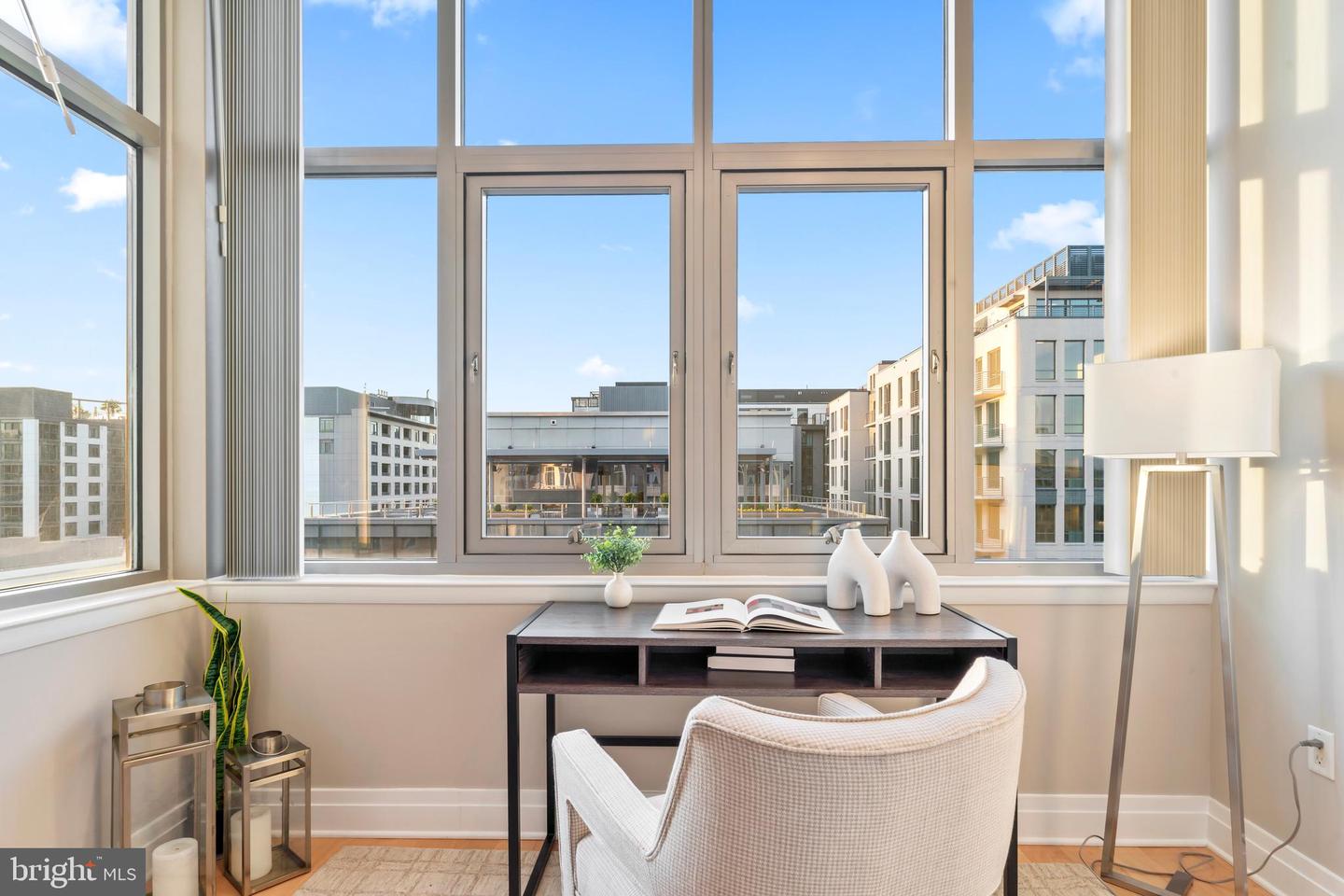 811 4TH ST NW #1011, WASHINGTON, District Of Columbia 20001, 3 Bedrooms Bedrooms, ,4 BathroomsBathrooms,Residential,For sale,811 4TH ST NW #1011,DCDC2175438 MLS # DCDC2175438