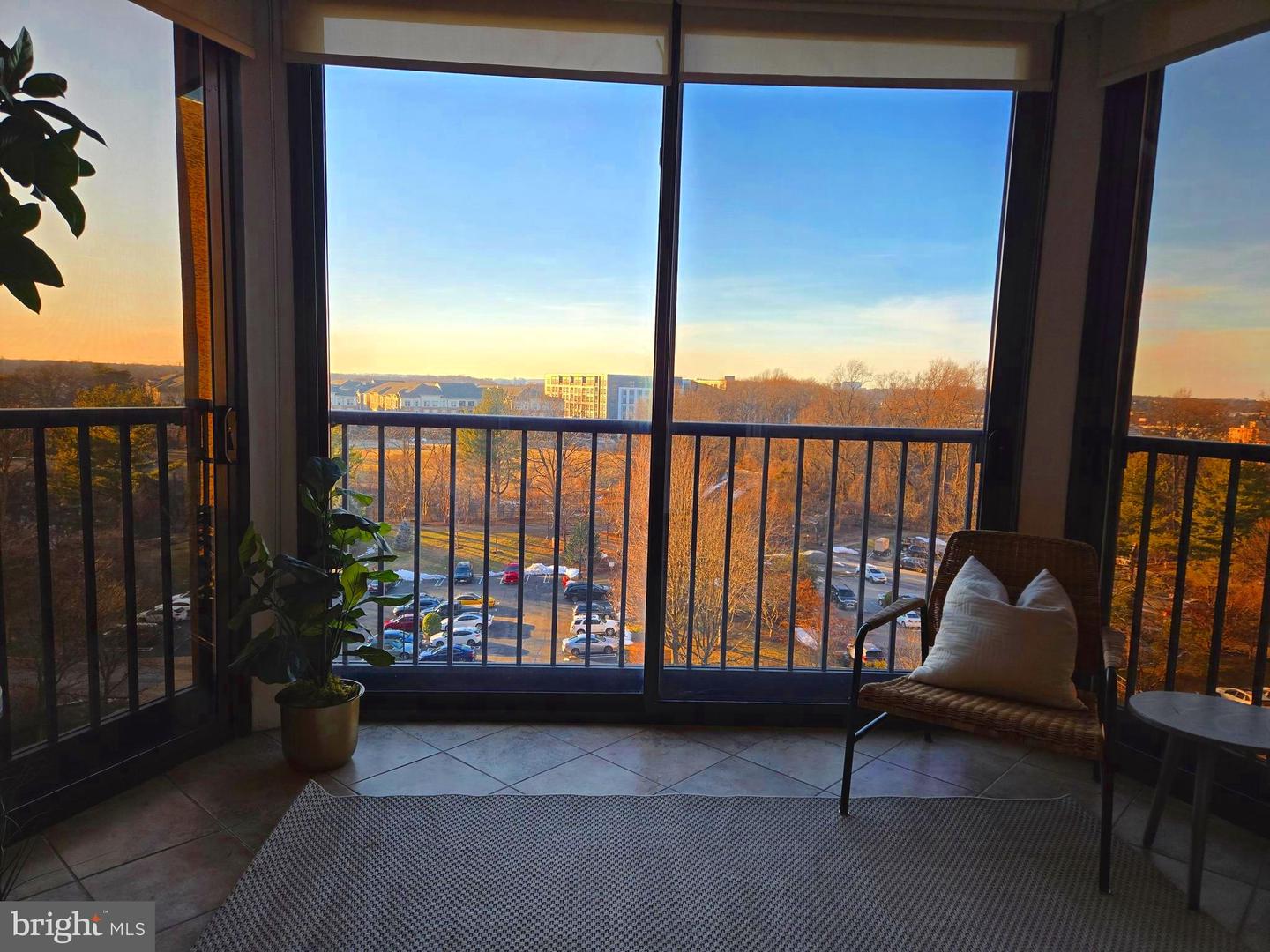 5902 MOUNT EAGLE DR #905, ALEXANDRIA, Virginia 22303, 2 Bedrooms Bedrooms, ,2 BathroomsBathrooms,Residential,For sale,5902 MOUNT EAGLE DR #905,VAFX2219580 MLS # VAFX2219580