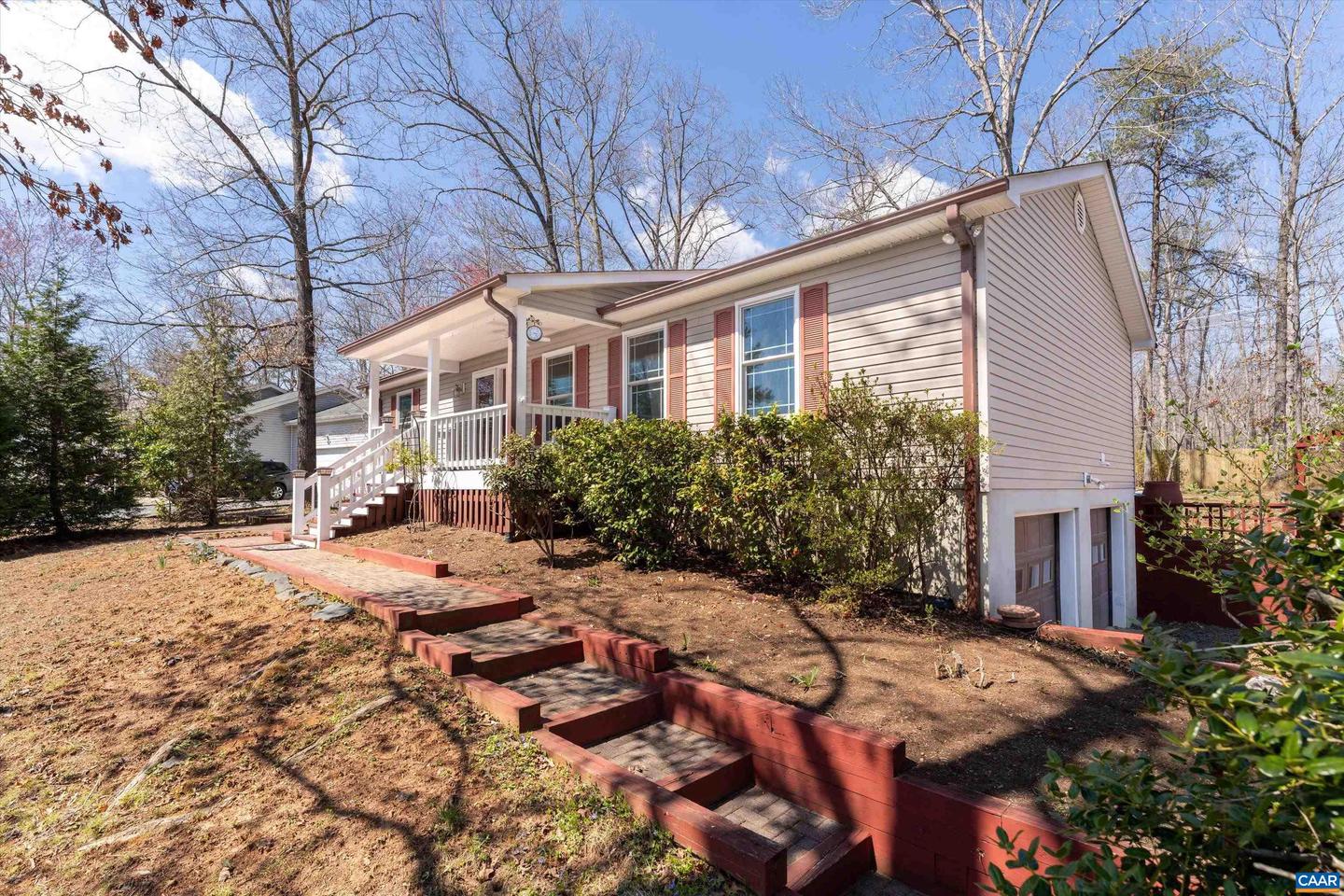 609 JEFFERSON DR, PALMYRA, Virginia 22963, 3 Bedrooms Bedrooms, ,3 BathroomsBathrooms,Residential,For sale,609 JEFFERSON DR,660703 MLS # 660703