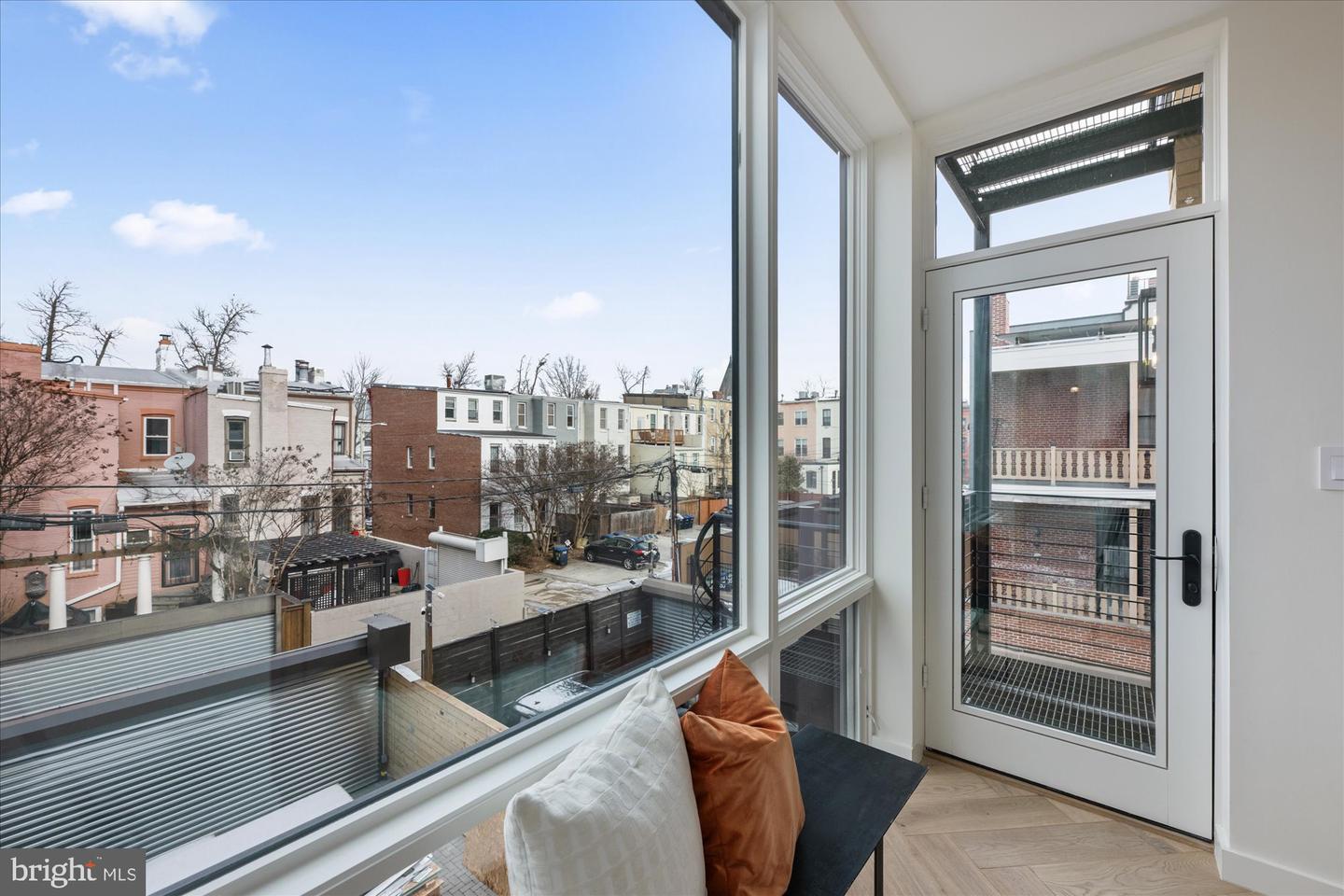 1319 R ST NW #UNIT 2, WASHINGTON, District Of Columbia 20009, 3 Bedrooms Bedrooms, ,2 BathroomsBathrooms,Residential,For sale,1319 R ST NW #UNIT 2,DCDC2185116 MLS # DCDC2185116