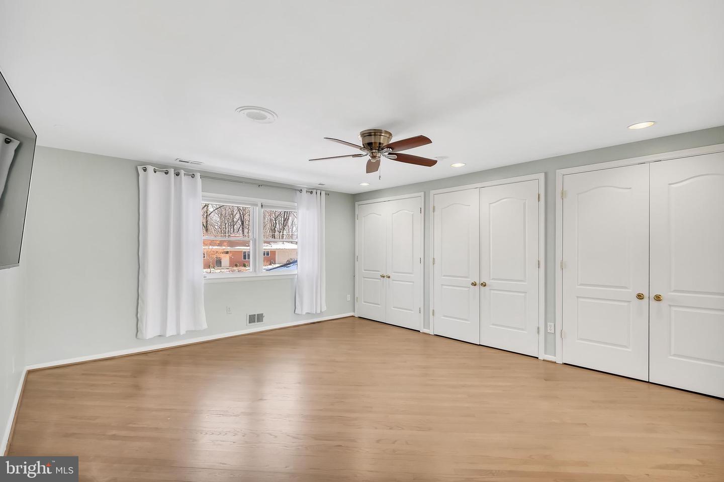 3416 MANSFIELD RD, FALLS CHURCH, Virginia 22041, 5 Bedrooms Bedrooms, ,3 BathroomsBathrooms,Residential,For sale,3416 MANSFIELD RD,VAFX2222032 MLS # VAFX2222032