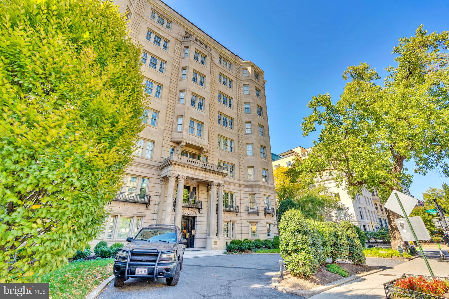 1026 16TH ST NW #202, WASHINGTON, District Of Columbia 20036, 2 Bedrooms Bedrooms, ,2 BathroomsBathrooms,Residential,For sale,1026 16TH ST NW #202,DCDC2185434 MLS # DCDC2185434