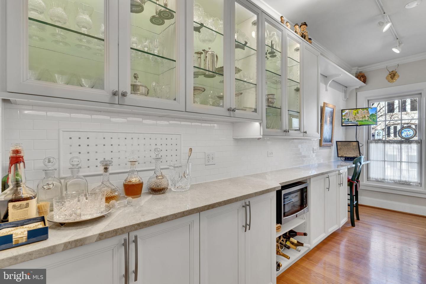 1026 16TH ST NW #202, WASHINGTON, District Of Columbia 20036, 2 Bedrooms Bedrooms, ,2 BathroomsBathrooms,Residential,For sale,1026 16TH ST NW #202,DCDC2185434 MLS # DCDC2185434