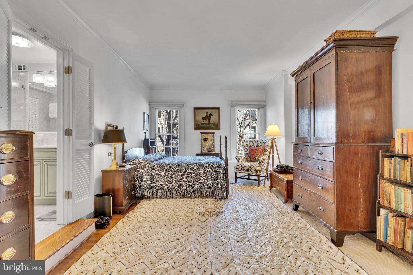 1026 16TH ST NW #202, WASHINGTON, District Of Columbia 20036, 2 Bedrooms Bedrooms, ,2 BathroomsBathrooms,Residential,For sale,1026 16TH ST NW #202,DCDC2185434 MLS # DCDC2185434