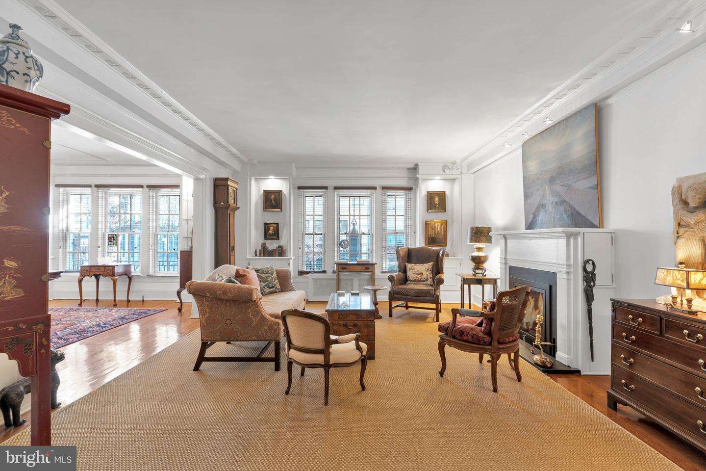 1026 16TH ST NW #202, WASHINGTON, District Of Columbia 20036, 2 Bedrooms Bedrooms, ,2 BathroomsBathrooms,Residential,For sale,1026 16TH ST NW #202,DCDC2185434 MLS # DCDC2185434