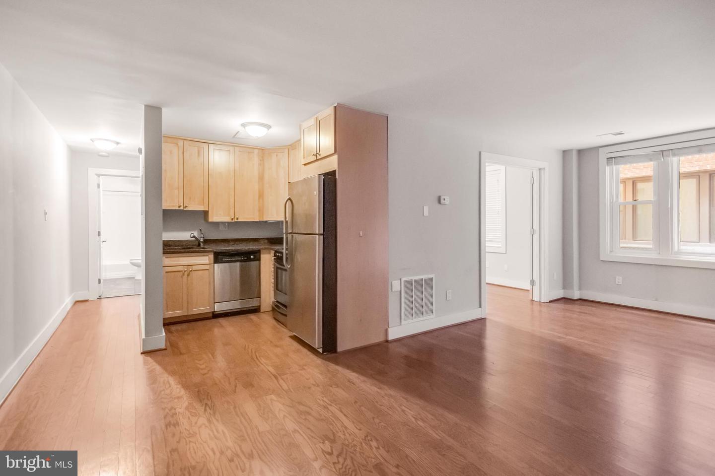 4840 MACARTHUR BLVD NW #307, WASHINGTON, District Of Columbia 20007, 2 Bedrooms Bedrooms, ,1 BathroomBathrooms,Residential,For sale,4840 MACARTHUR BLVD NW #307,DCDC2185450 MLS # DCDC2185450