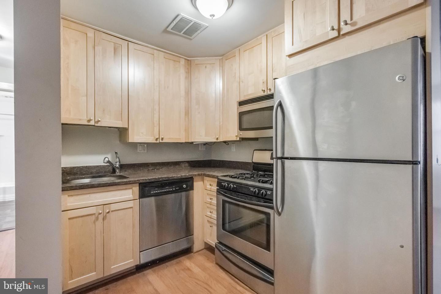 4840 MACARTHUR BLVD NW #307, WASHINGTON, District Of Columbia 20007, 2 Bedrooms Bedrooms, ,1 BathroomBathrooms,Residential,For sale,4840 MACARTHUR BLVD NW #307,DCDC2185450 MLS # DCDC2185450