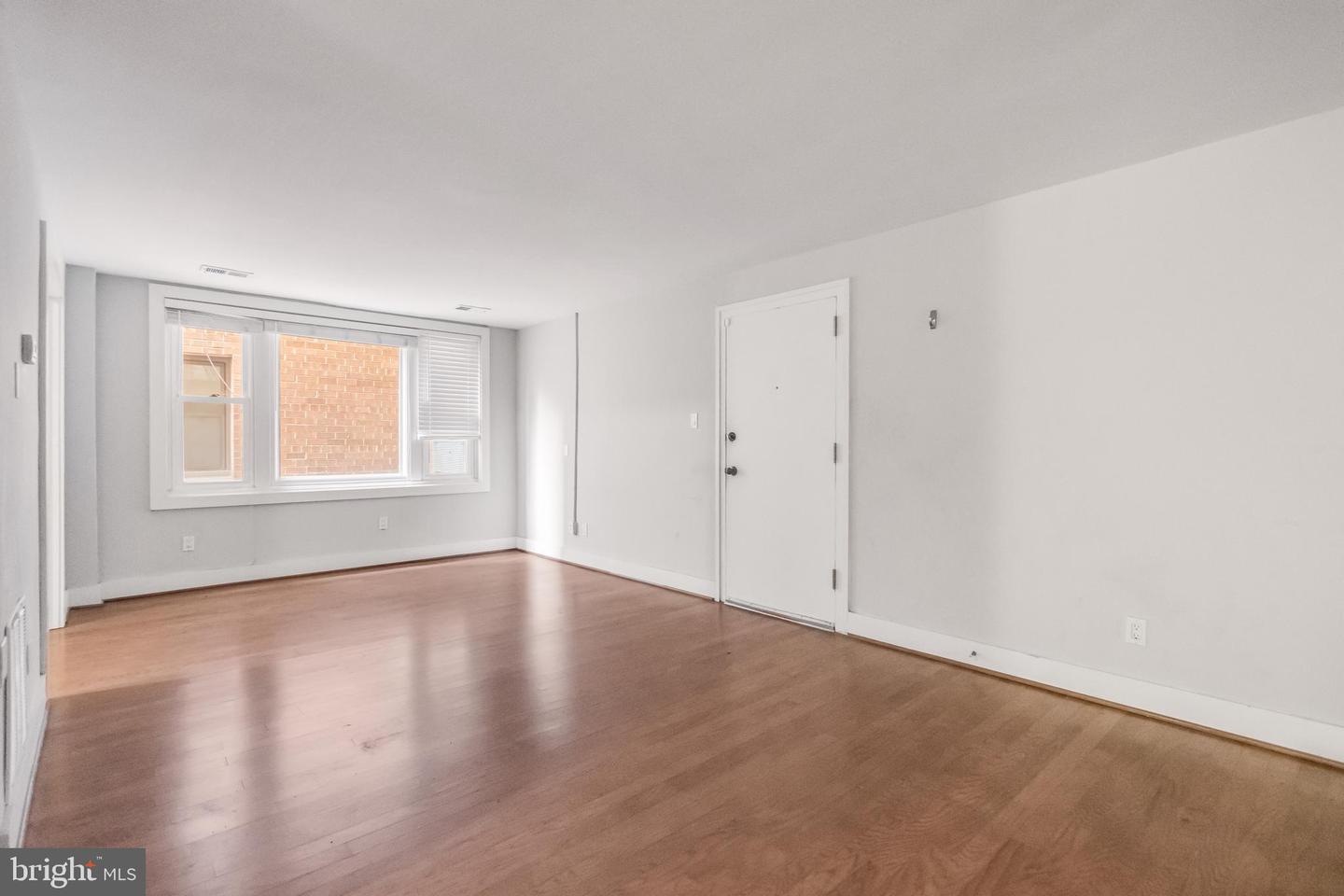 4840 MACARTHUR BLVD NW #307, WASHINGTON, District Of Columbia 20007, 2 Bedrooms Bedrooms, ,1 BathroomBathrooms,Residential,For sale,4840 MACARTHUR BLVD NW #307,DCDC2185450 MLS # DCDC2185450