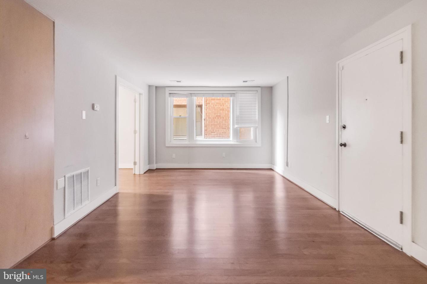 4840 MACARTHUR BLVD NW #307, WASHINGTON, District Of Columbia 20007, 2 Bedrooms Bedrooms, ,1 BathroomBathrooms,Residential,For sale,4840 MACARTHUR BLVD NW #307,DCDC2185450 MLS # DCDC2185450