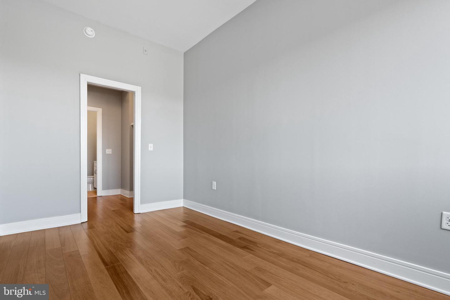 800 4TH ST SW #N812, WASHINGTON, District Of Columbia 20024, 1 Bedroom Bedrooms, 2 Rooms Rooms,1 BathroomBathrooms,Residential,For sale,800 4TH ST SW #N812,DCDC2172210 MLS # DCDC2172210