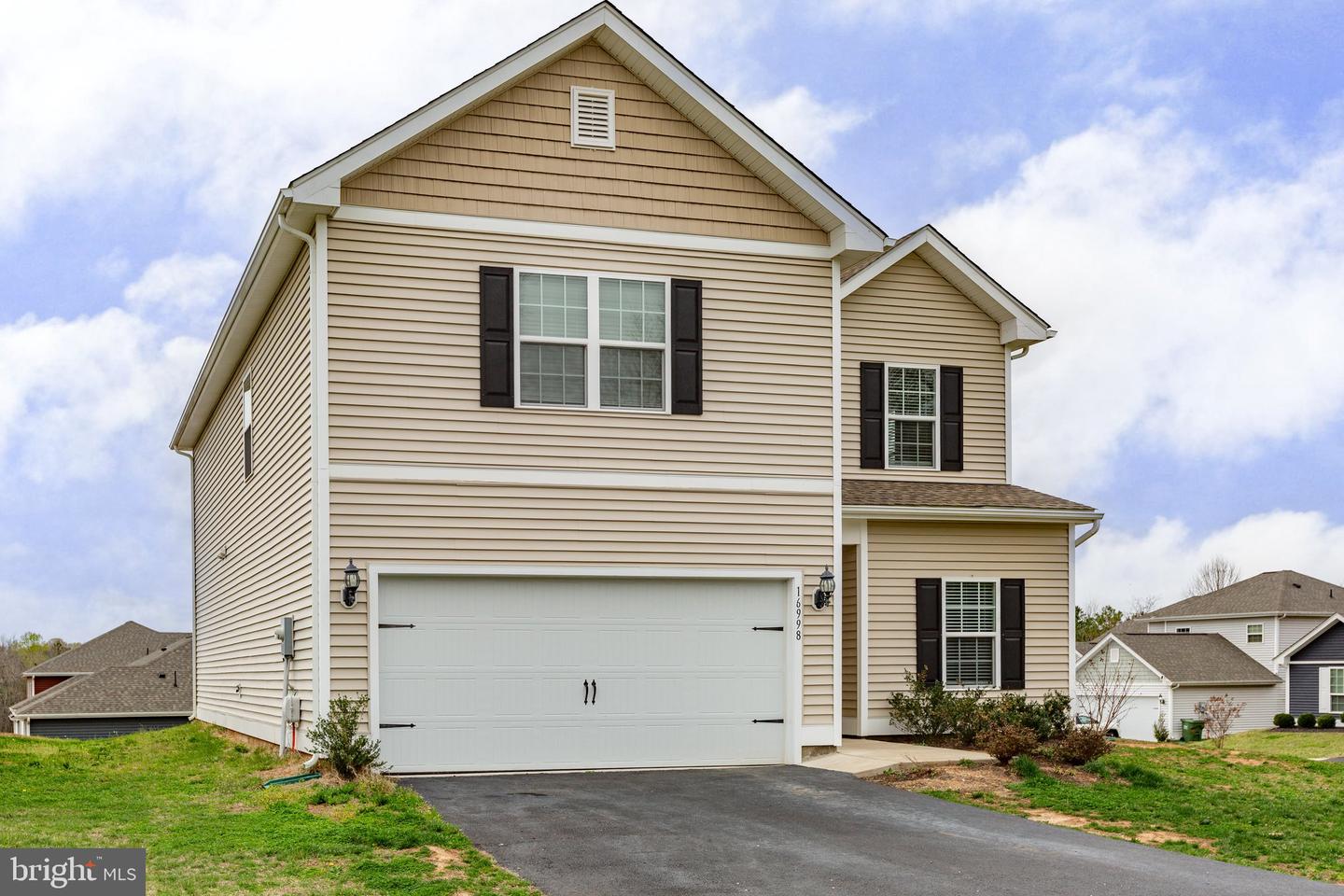 16998 EDWARDS RD, BOWLING GREEN, Virginia 22427, 5 Bedrooms Bedrooms, ,2 BathroomsBathrooms,Residential,For sale,16998 EDWARDS RD,VACV2007578 MLS # VACV2007578