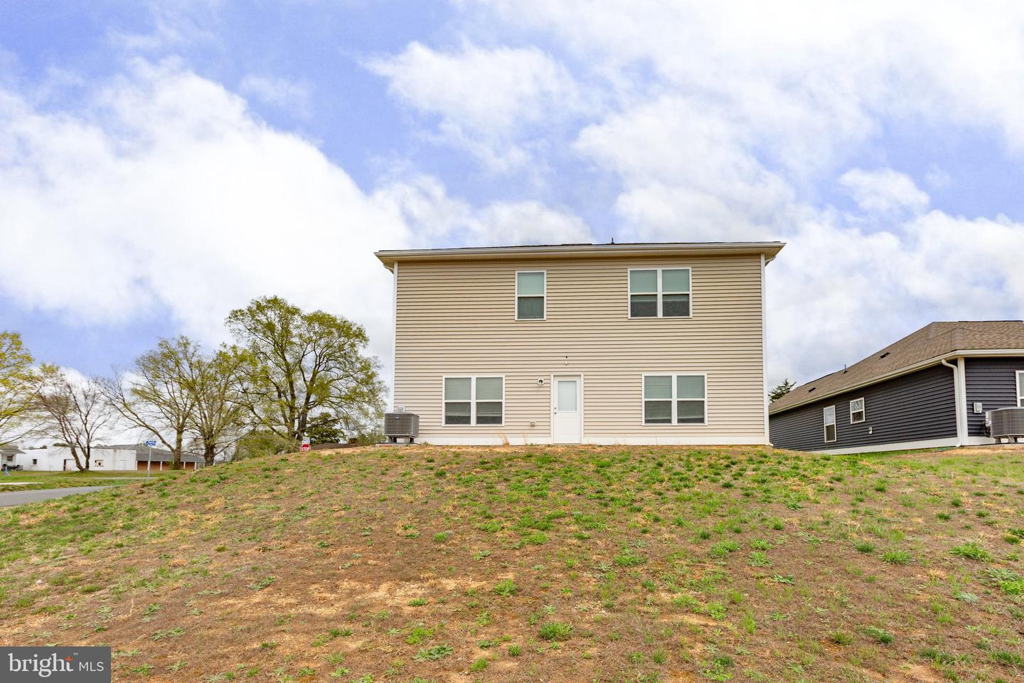 16998 EDWARDS RD, BOWLING GREEN, Virginia 22427, 5 Bedrooms Bedrooms, ,2 BathroomsBathrooms,Residential,For sale,16998 EDWARDS RD,VACV2007578 MLS # VACV2007578