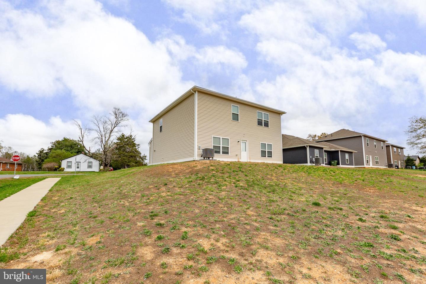 16998 EDWARDS RD, BOWLING GREEN, Virginia 22427, 5 Bedrooms Bedrooms, ,2 BathroomsBathrooms,Residential,For sale,16998 EDWARDS RD,VACV2007578 MLS # VACV2007578