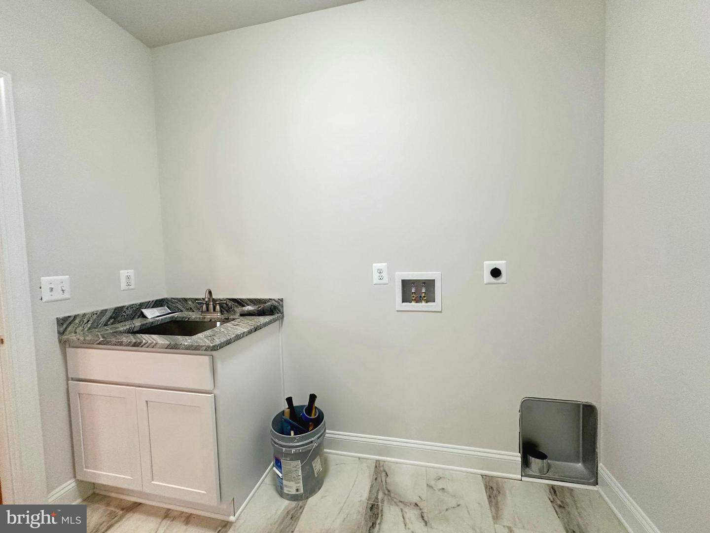 2012 DOZER LN., CATLETT, Virginia 20119, 4 Bedrooms Bedrooms, 7 Rooms Rooms,3 BathroomsBathrooms,Residential,For sale,2012 DOZER LN.,VAFQ2015372 MLS # VAFQ2015372