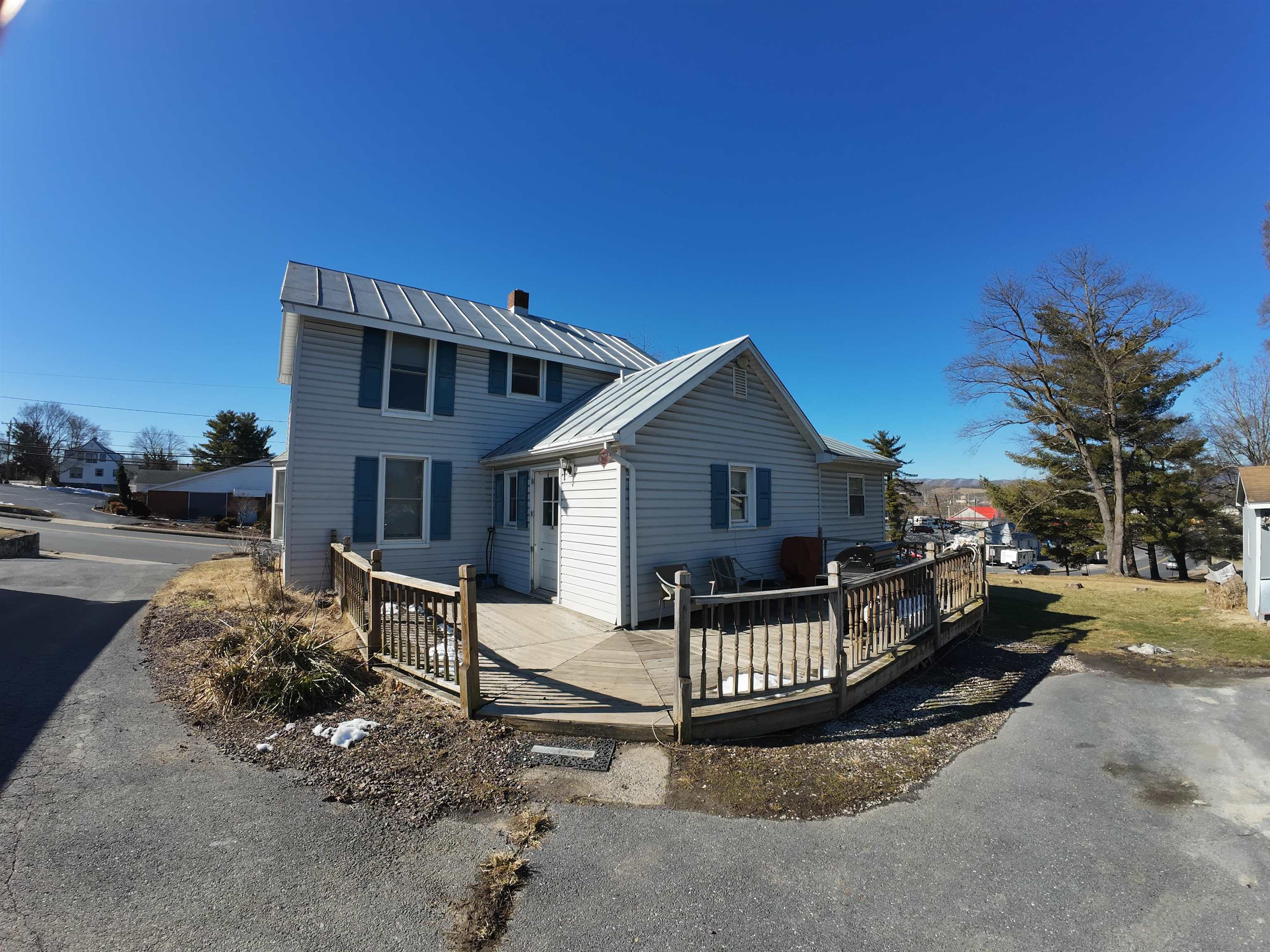 151 LEE ST, BROADWAY, Virginia 22815, 3 Bedrooms Bedrooms, ,1 BathroomBathrooms,Residential,151 LEE ST,660913 MLS # 660913