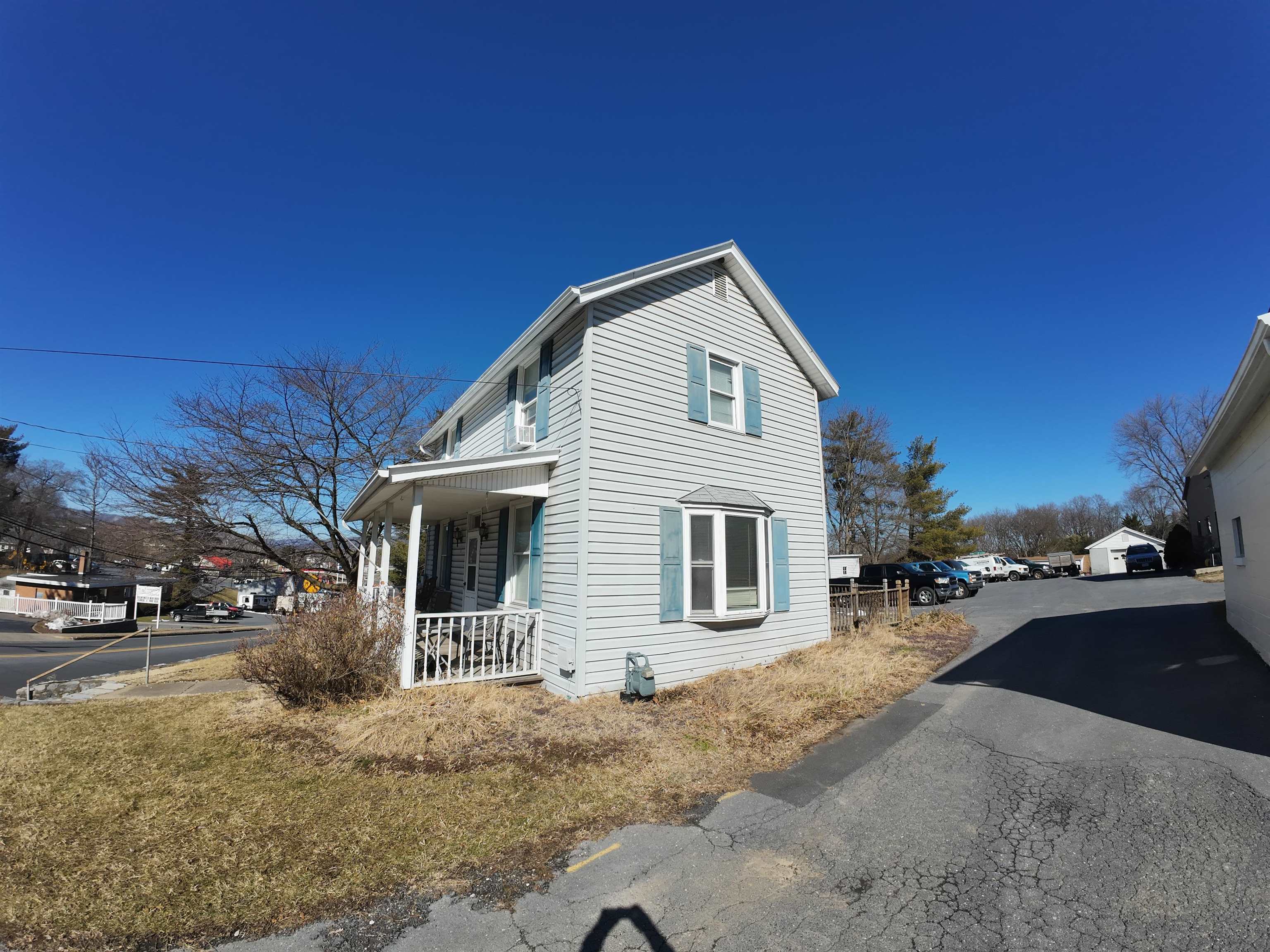 151 LEE ST, BROADWAY, Virginia 22815, 3 Bedrooms Bedrooms, ,1 BathroomBathrooms,Residential,151 LEE ST,660913 MLS # 660913