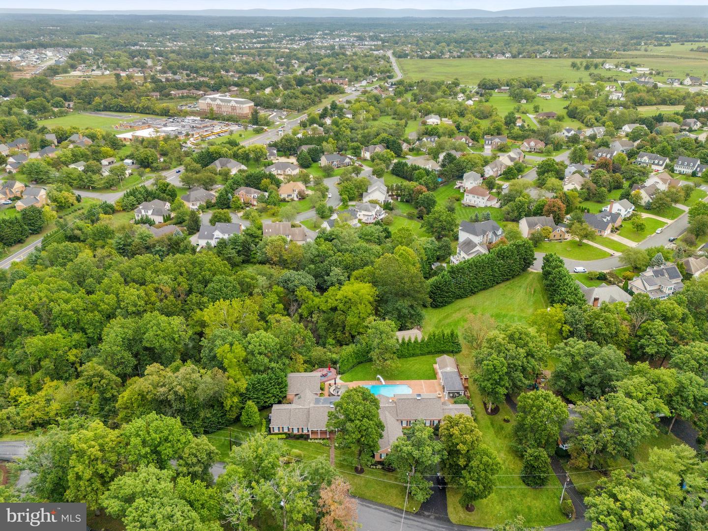 103 OAK RIDGE LN, WINCHESTER, Virginia 22602, 5 Bedrooms Bedrooms, ,5 BathroomsBathrooms,Residential,For sale,103 OAK RIDGE LN,VAFV2024298 MLS # VAFV2024298