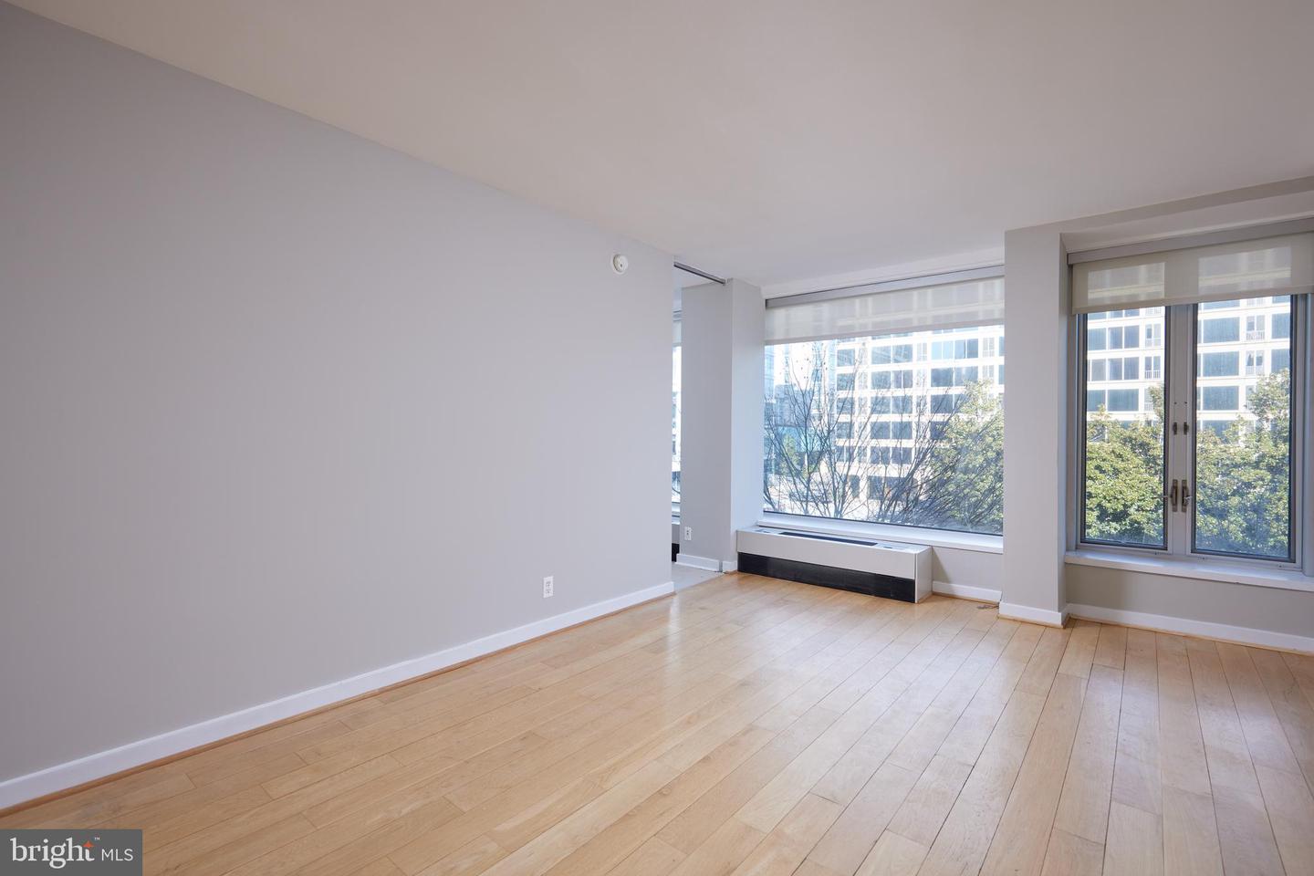 1101 3RD ST SW #202, WASHINGTON, District Of Columbia 20024, 1 Bedroom Bedrooms, ,1 BathroomBathrooms,Residential,For sale,1101 3RD ST SW #202,DCDC2185528 MLS # DCDC2185528