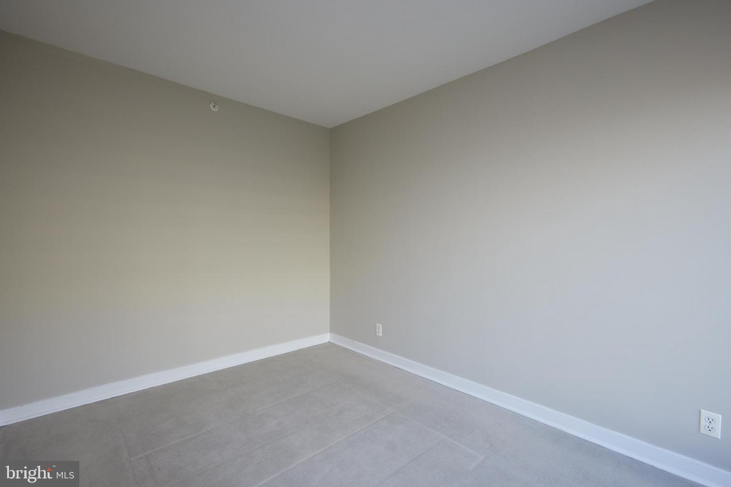 1101 3RD ST SW #202, WASHINGTON, District Of Columbia 20024, 1 Bedroom Bedrooms, ,1 BathroomBathrooms,Residential,For sale,1101 3RD ST SW #202,DCDC2185528 MLS # DCDC2185528