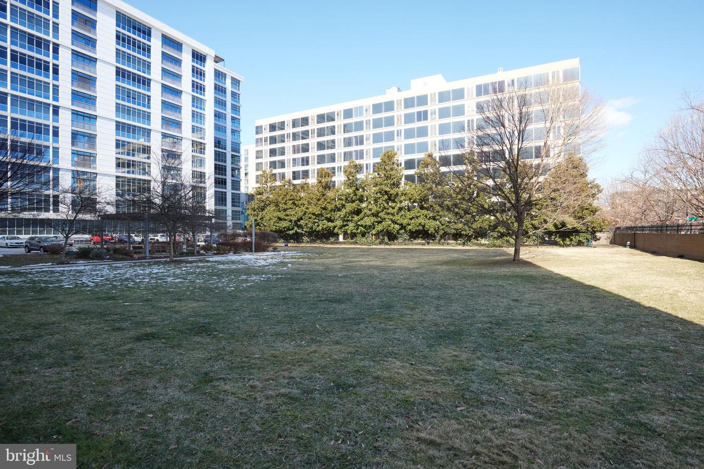 1101 3RD ST SW #202, WASHINGTON, District Of Columbia 20024, 1 Bedroom Bedrooms, ,1 BathroomBathrooms,Residential,For sale,1101 3RD ST SW #202,DCDC2185528 MLS # DCDC2185528