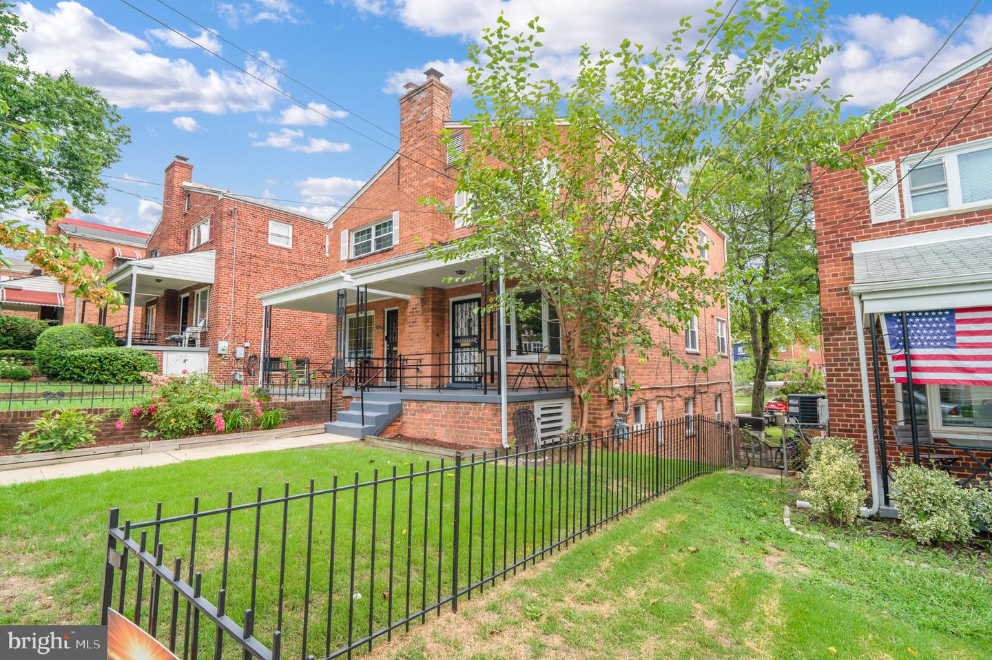 421 JEFFERSON ST NE, WASHINGTON, District Of Columbia 20011, 4 Bedrooms Bedrooms, ,1 BathroomBathrooms,Residential,For sale,421 JEFFERSON ST NE,DCDC2157476 MLS # DCDC2157476