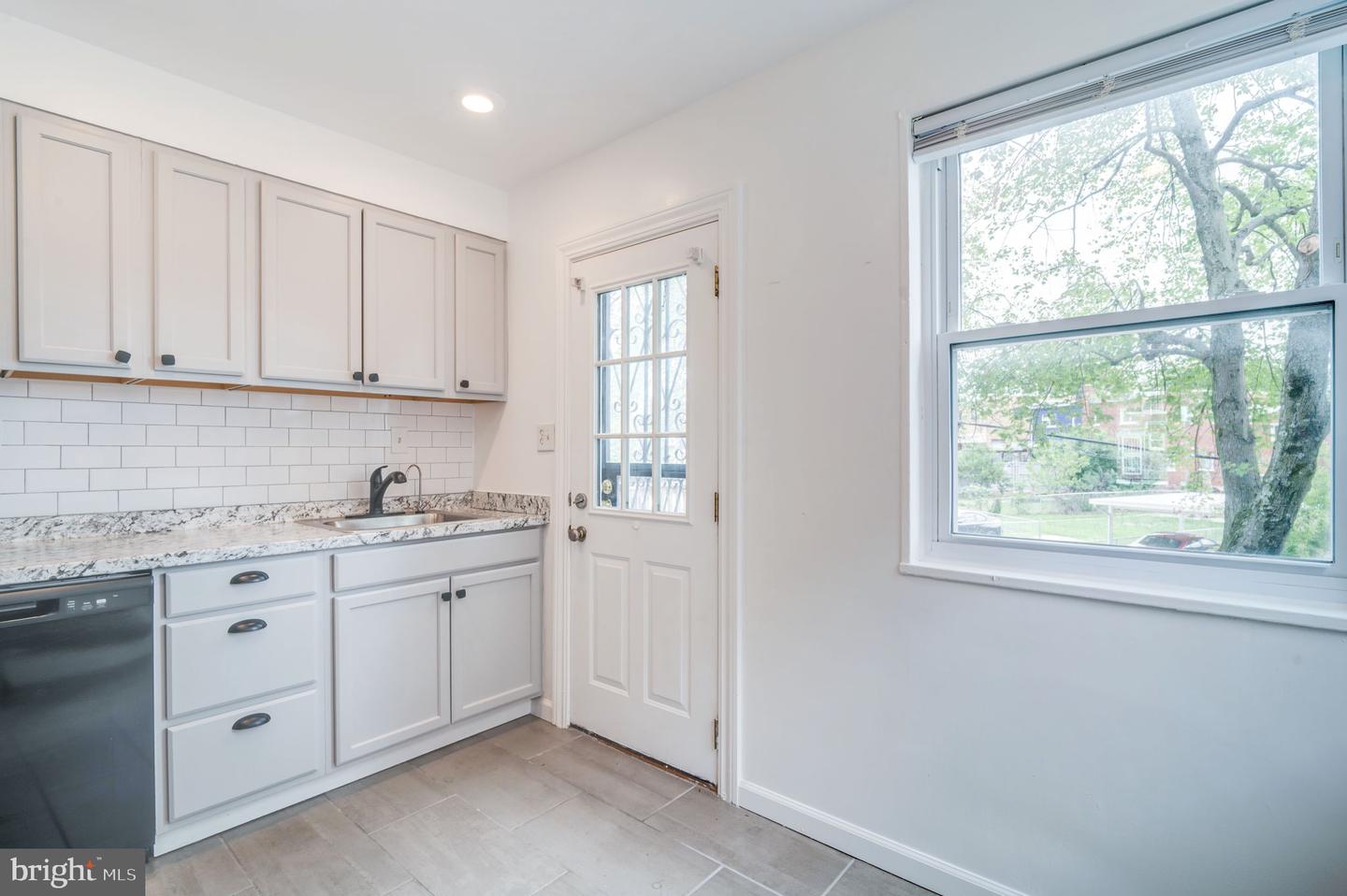 421 JEFFERSON ST NE, WASHINGTON, District Of Columbia 20011, 4 Bedrooms Bedrooms, ,1 BathroomBathrooms,Residential,For sale,421 JEFFERSON ST NE,DCDC2157476 MLS # DCDC2157476