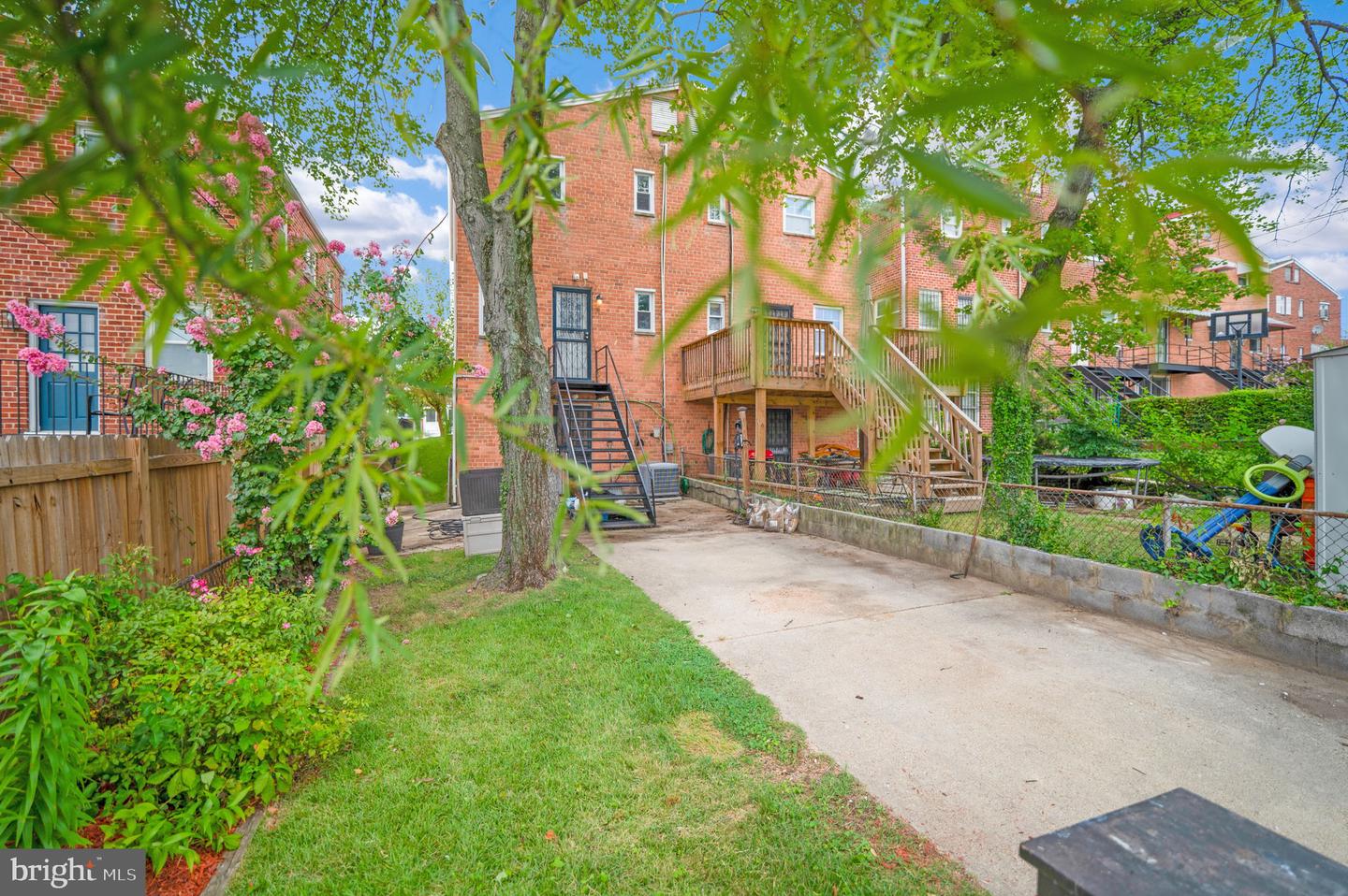 421 JEFFERSON ST NE, WASHINGTON, District Of Columbia 20011, 4 Bedrooms Bedrooms, ,1 BathroomBathrooms,Residential,For sale,421 JEFFERSON ST NE,DCDC2157476 MLS # DCDC2157476