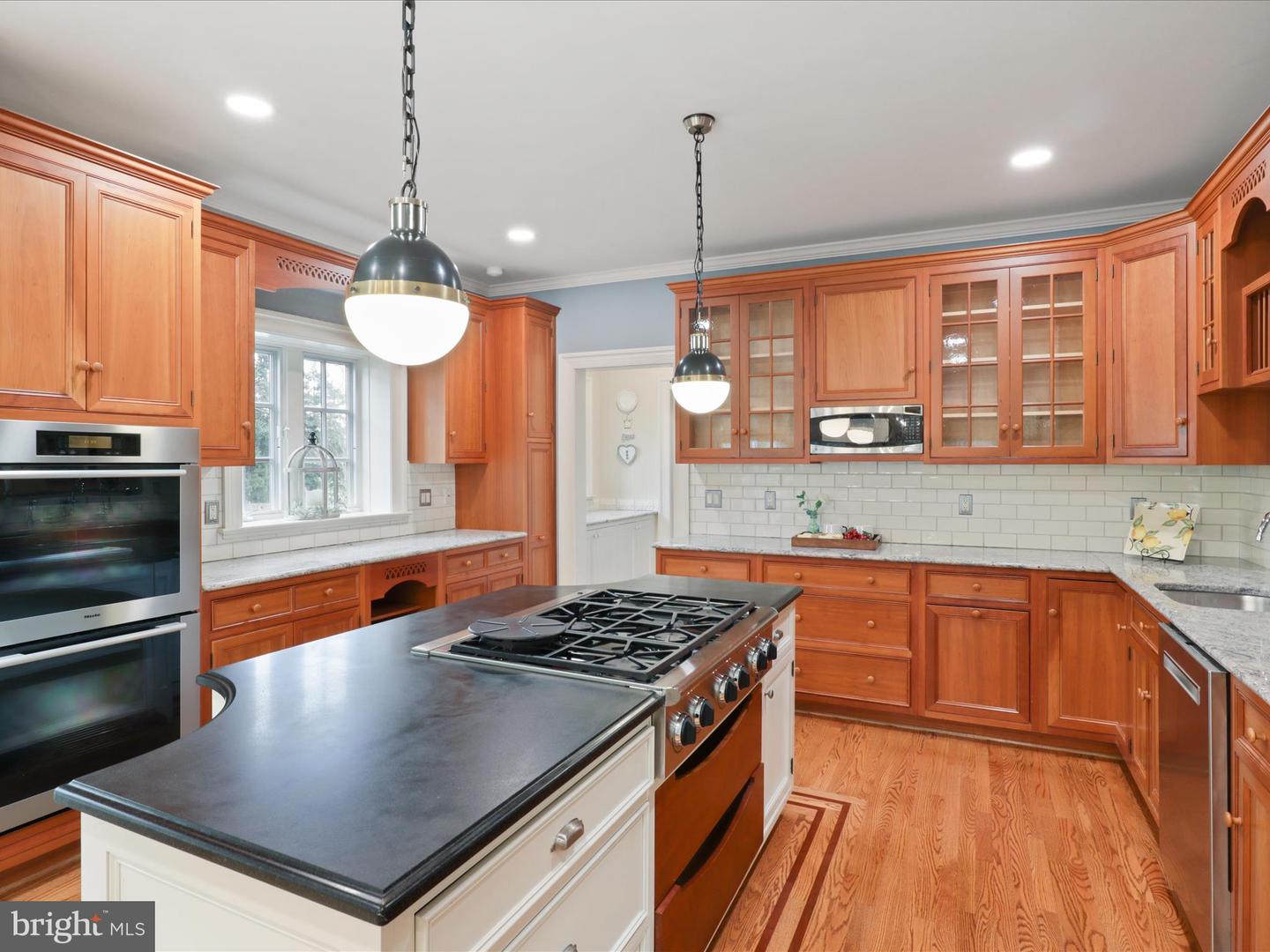 503 HIGH ST, ALEXANDRIA, Virginia 22302, 6 Bedrooms Bedrooms, ,5 BathroomsBathrooms,Residential,For sale,503 HIGH ST,VAAX2041860 MLS # VAAX2041860