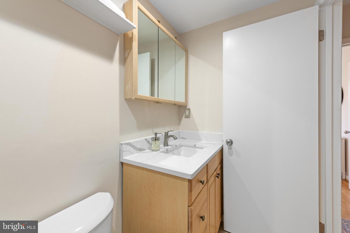 2012 O ST NW #22, WASHINGTON, District Of Columbia 20036, 1 Bedroom Bedrooms, ,1 BathroomBathrooms,Residential,For sale,2012 O ST NW #22,DCDC2185264 MLS # DCDC2185264