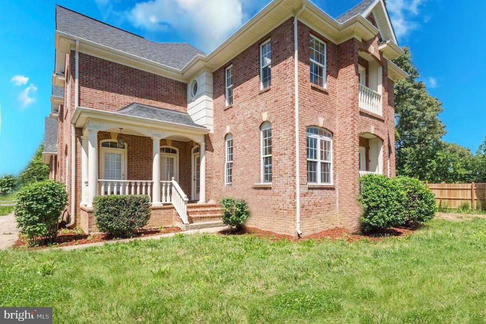 6614 QUANDER RD, ALEXANDRIA, Virginia 22307, 7 Bedrooms Bedrooms, ,5 BathroomsBathrooms,Residential,For sale,6614 QUANDER RD,VAFX2213718 MLS # VAFX2213718