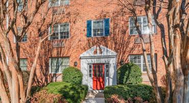 1632 W ABINGDON DR #302, ALEXANDRIA, Virginia 22314, 1 Bedroom Bedrooms, ,1 BathroomBathrooms,Residential,For sale,1632 W ABINGDON DR #302,VAAX2041434 MLS # VAAX2041434