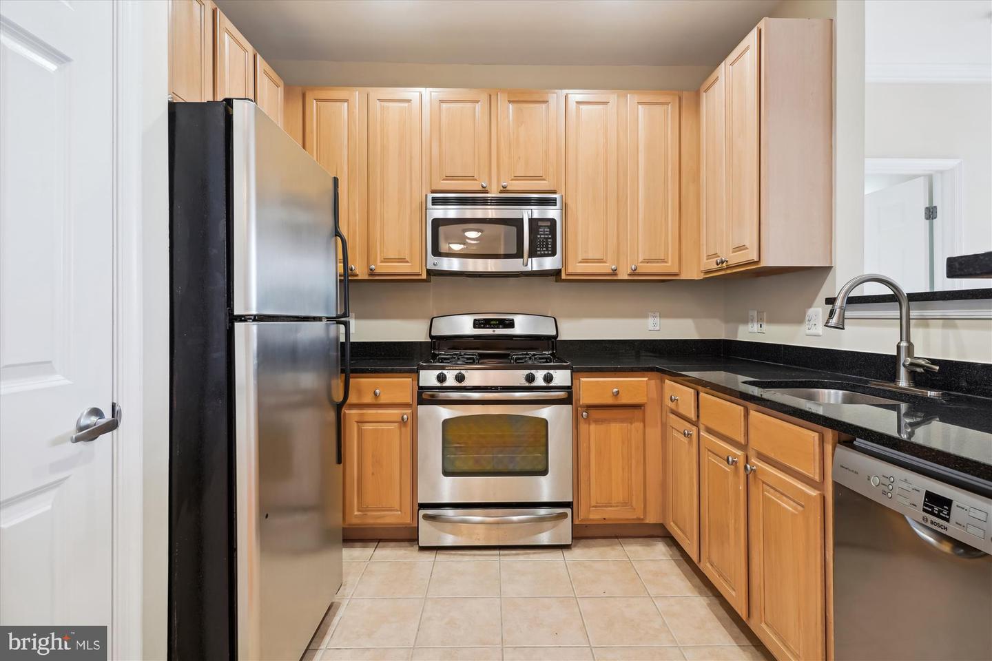 2465 ARMY NAVY DR #1-306, ARLINGTON, Virginia 22206, 2 Bedrooms Bedrooms, ,1 BathroomBathrooms,Residential,For sale,2465 ARMY NAVY DR #1-306,VAAR2053398 MLS # VAAR2053398