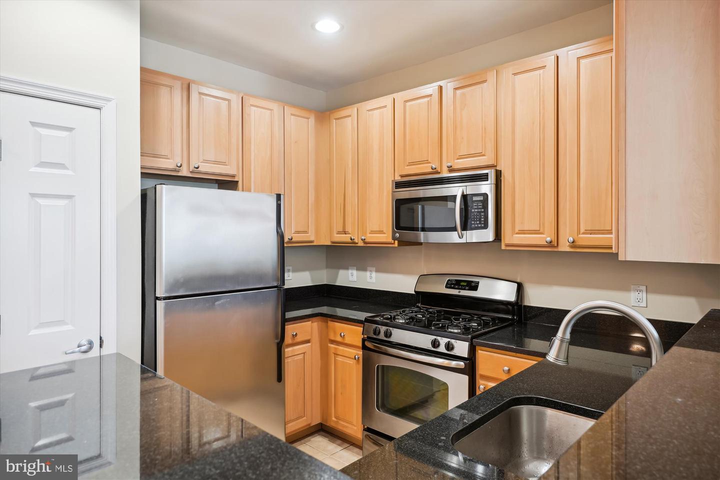 2465 ARMY NAVY DR #1-306, ARLINGTON, Virginia 22206, 2 Bedrooms Bedrooms, ,1 BathroomBathrooms,Residential,For sale,2465 ARMY NAVY DR #1-306,VAAR2053398 MLS # VAAR2053398