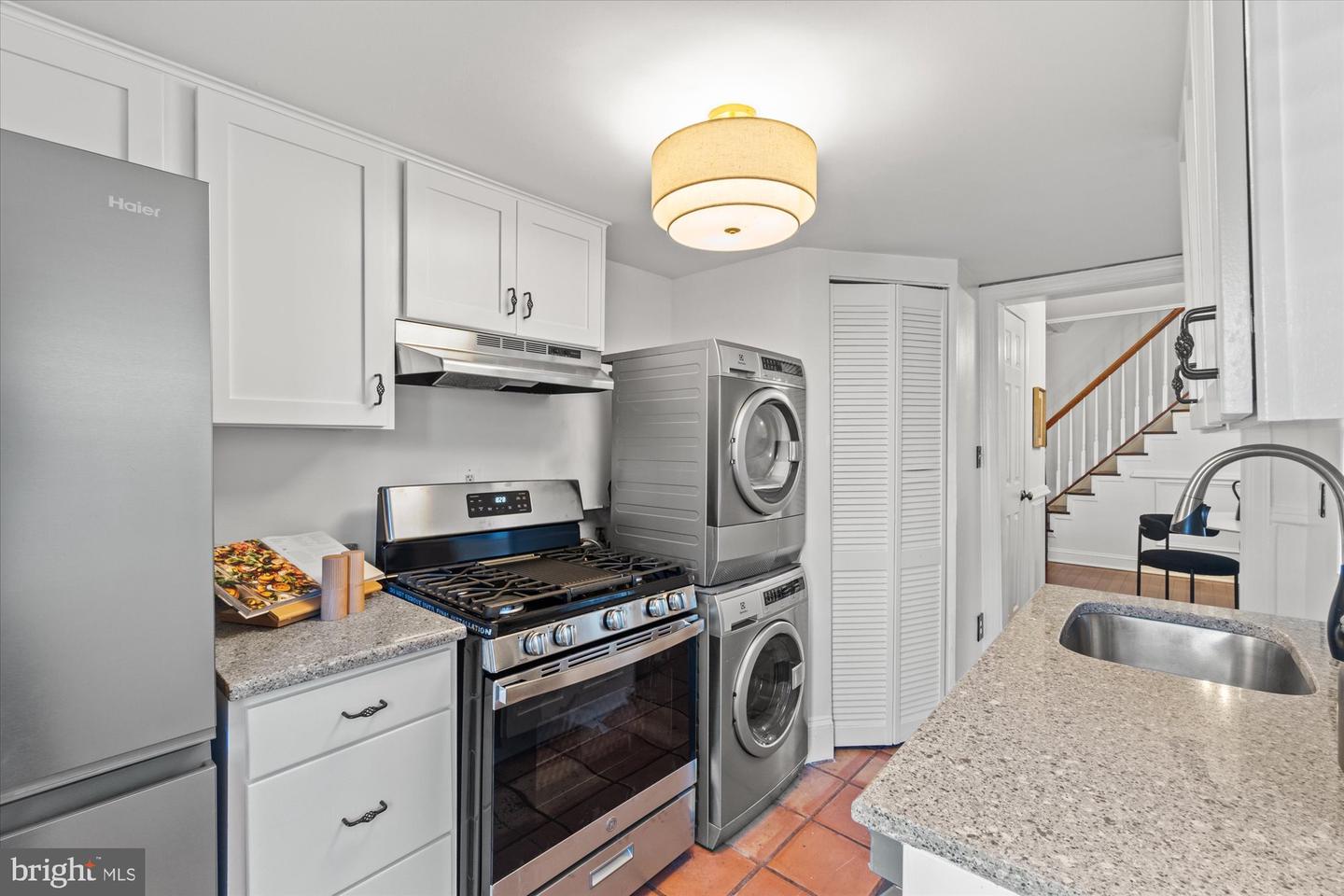 821 QUEEN ST, ALEXANDRIA, Virginia 22314, 2 Bedrooms Bedrooms, ,1 BathroomBathrooms,Residential,For sale,821 QUEEN ST,VAAX2041824 MLS # VAAX2041824