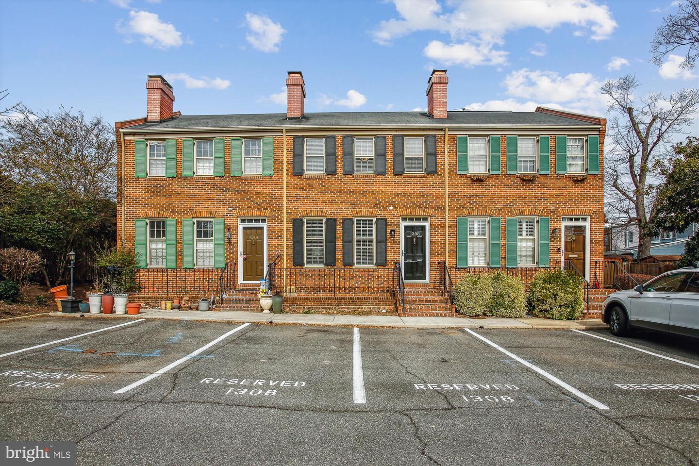 1308 SEAPORT LN, ALEXANDRIA, Virginia 22314, 2 Bedrooms Bedrooms, ,2 BathroomsBathrooms,Residential,For sale,1308 SEAPORT LN,VAAX2041904 MLS # VAAX2041904