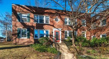 1900 N RHODES ST #70, ARLINGTON, Virginia 22201, 1 Bedroom Bedrooms, ,1 BathroomBathrooms,Residential,For sale,1900 N RHODES ST #70,VAAR2053496 MLS # VAAR2053496