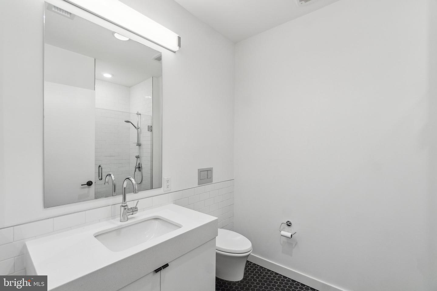 57 N ST NW #324, WASHINGTON, District Of Columbia 20001, ,1 BathroomBathrooms,Residential,For sale,57 N ST NW #324,DCDC2174570 MLS # DCDC2174570