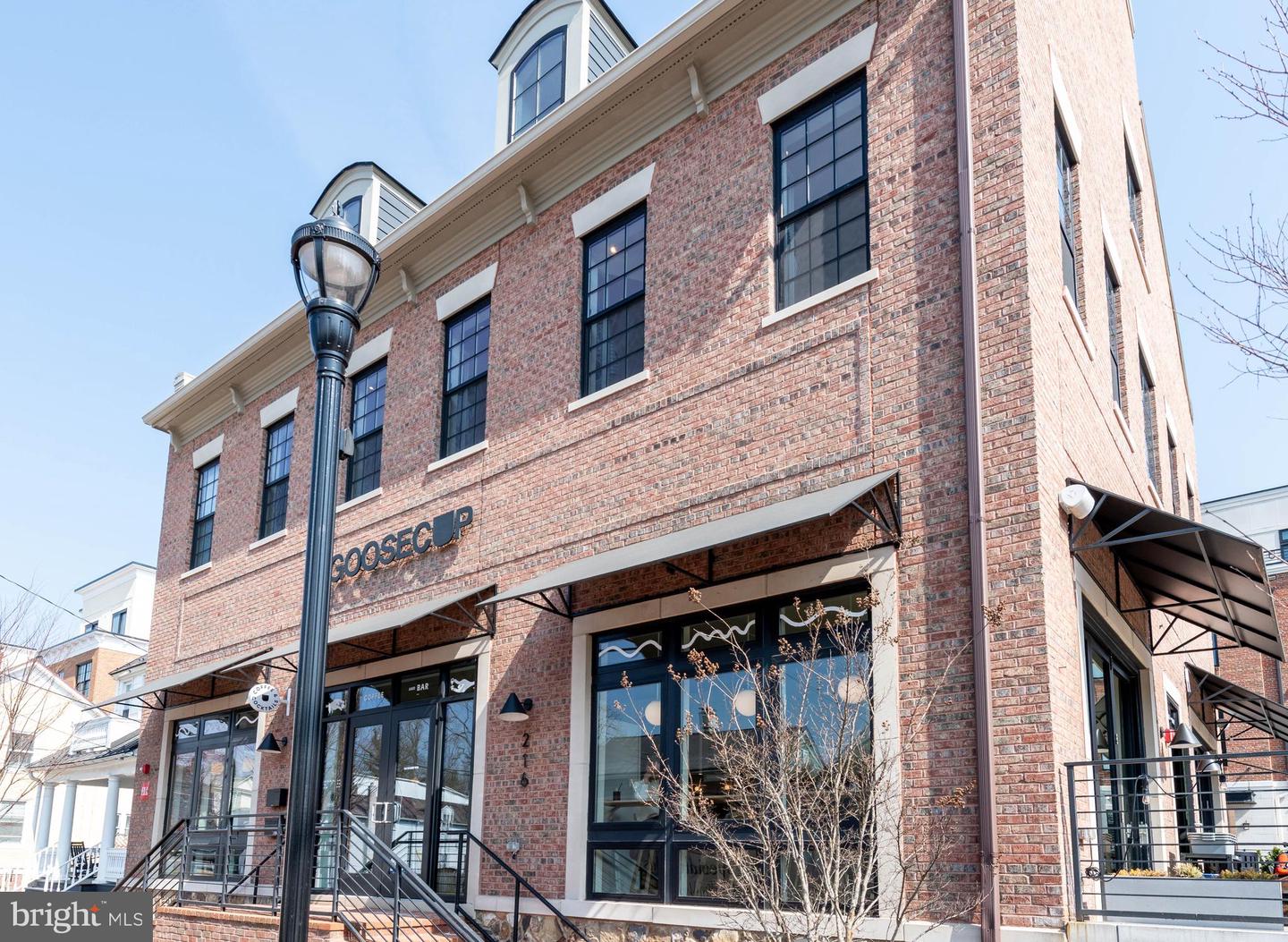 2 STATIONMASTER ST SE #302, LEESBURG, Virginia 20175, 2 Bedrooms Bedrooms, ,2 BathroomsBathrooms,Residential,For sale,2 STATIONMASTER ST SE #302,VALO2086892 MLS # VALO2086892