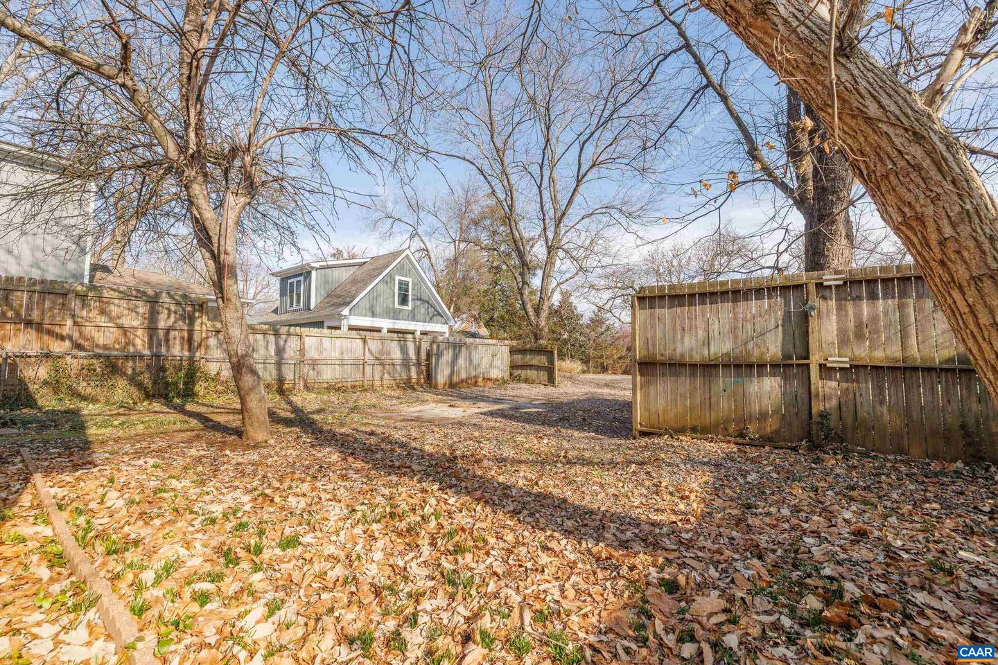 708 LOCUST AVE, CHARLOTTESVILLE, Virginia 22902, 3 Bedrooms Bedrooms, ,1 BathroomBathrooms,Residential,For sale,708 LOCUST AVE,660882 MLS # 660882