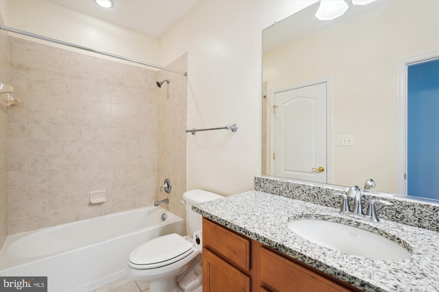 20570 GOLDEN RIDGE DR, ASHBURN, Virginia 20147, 2 Bedrooms Bedrooms, ,2 BathroomsBathrooms,Residential,For sale,20570 GOLDEN RIDGE DR,VALO2089000 MLS # VALO2089000