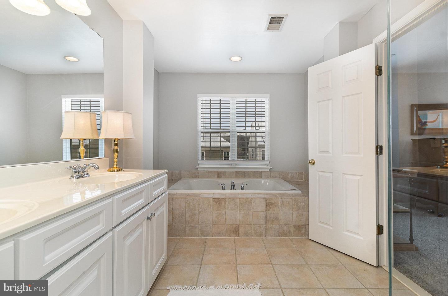 1006 HAMPTON ST, FREDERICKSBURG, Virginia 22401, 3 Bedrooms Bedrooms, ,3 BathroomsBathrooms,Residential,For sale,1006 HAMPTON ST,VAFB2007620 MLS # VAFB2007620