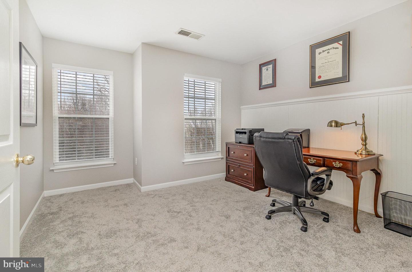 1006 HAMPTON ST, FREDERICKSBURG, Virginia 22401, 3 Bedrooms Bedrooms, ,3 BathroomsBathrooms,Residential,For sale,1006 HAMPTON ST,VAFB2007620 MLS # VAFB2007620