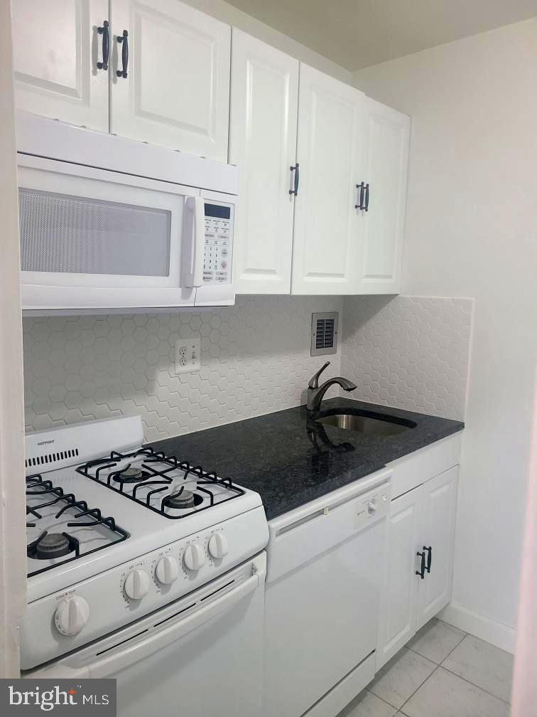 1011 ARLINGTON BLVD #1043, ARLINGTON, Virginia 22209, 1 Bedroom Bedrooms, 1 Room Rooms,1 BathroomBathrooms,Residential,For sale,1011 ARLINGTON BLVD #1043,VAAR2051910 MLS # VAAR2051910