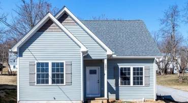 1001 STUART ST, STAUNTON, Virginia 24401, 3 Bedrooms Bedrooms, ,2 BathroomsBathrooms,Residential,1001 STUART ST,660970 MLS # 660970