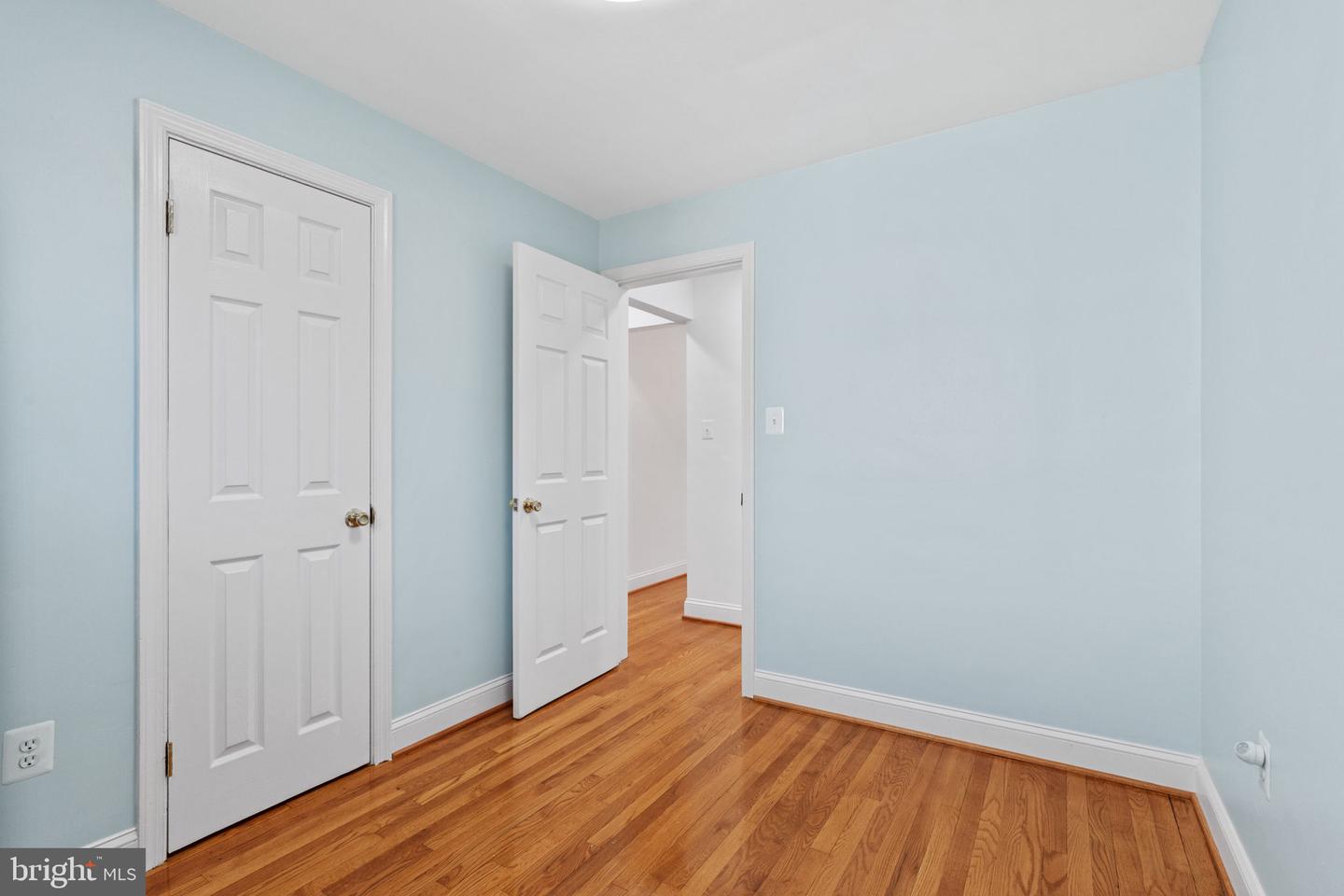 1023 N QUAKER LN, ALEXANDRIA, Virginia 22302, 3 Bedrooms Bedrooms, ,2 BathroomsBathrooms,Residential,For sale,1023 N QUAKER LN,VAAX2041868 MLS # VAAX2041868