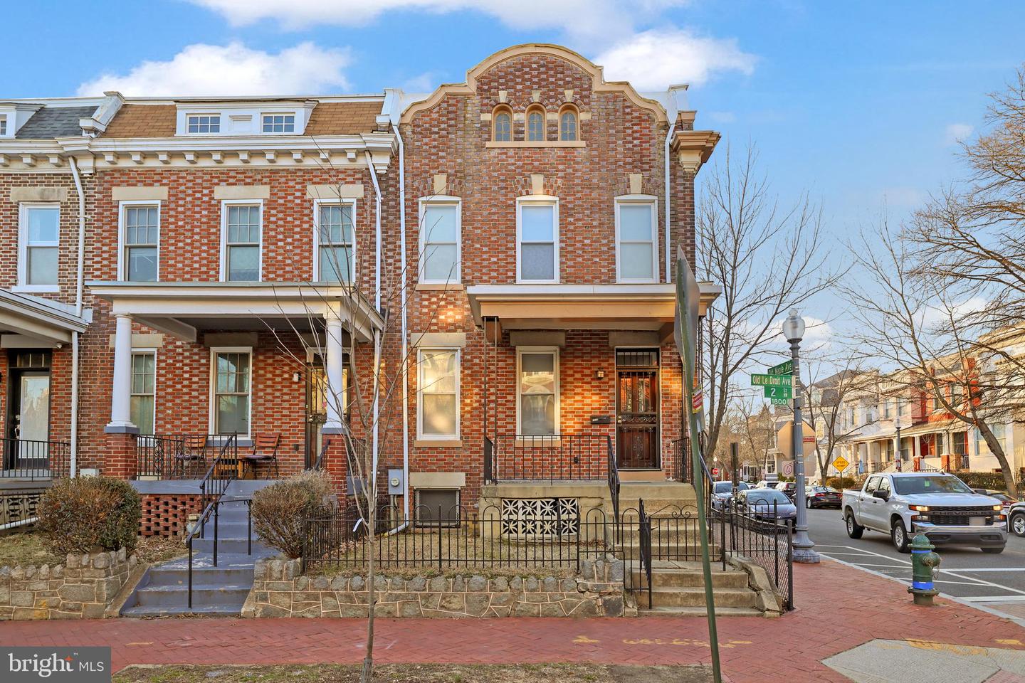 1854 2ND ST NW, WASHINGTON, District Of Columbia 20001, 3 Bedrooms Bedrooms, 6 Rooms Rooms,3 BathroomsBathrooms,Residential,For sale,1854 2ND ST NW,DCDC2185530 MLS # DCDC2185530