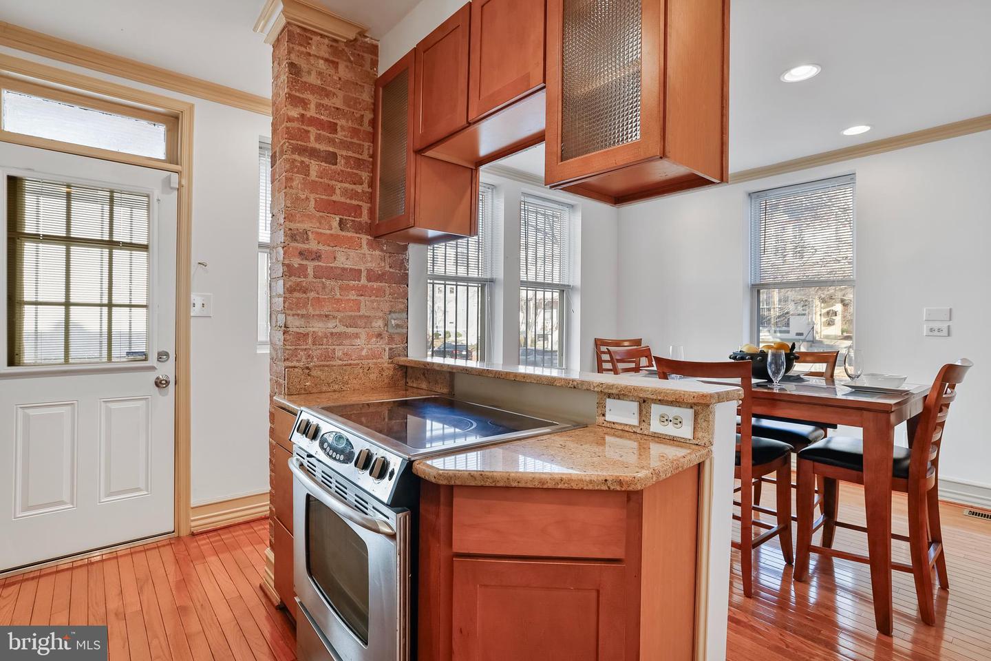 1854 2ND ST NW, WASHINGTON, District Of Columbia 20001, 3 Bedrooms Bedrooms, 6 Rooms Rooms,3 BathroomsBathrooms,Residential,For sale,1854 2ND ST NW,DCDC2185530 MLS # DCDC2185530