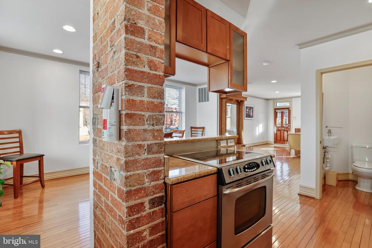 1854 2ND ST NW, WASHINGTON, District Of Columbia 20001, 3 Bedrooms Bedrooms, 6 Rooms Rooms,3 BathroomsBathrooms,Residential,For sale,1854 2ND ST NW,DCDC2185530 MLS # DCDC2185530