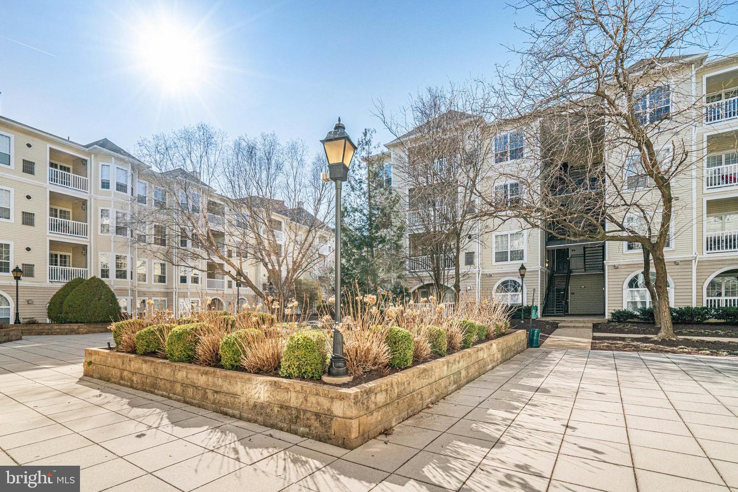 4561 STRUTFIELD LN #3403, ALEXANDRIA, Virginia 22311, 2 Bedrooms Bedrooms, ,2 BathroomsBathrooms,Residential,For sale,4561 STRUTFIELD LN #3403,VAAX2041916 MLS # VAAX2041916