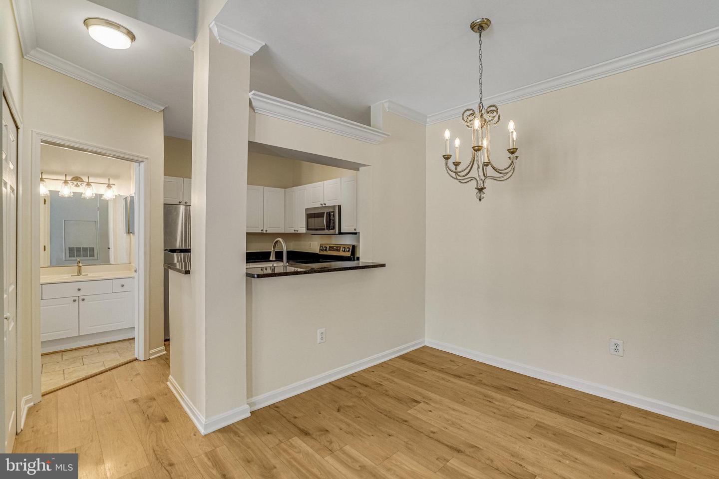 4561 STRUTFIELD LN #3403, ALEXANDRIA, Virginia 22311, 2 Bedrooms Bedrooms, ,2 BathroomsBathrooms,Residential,For sale,4561 STRUTFIELD LN #3403,VAAX2041916 MLS # VAAX2041916